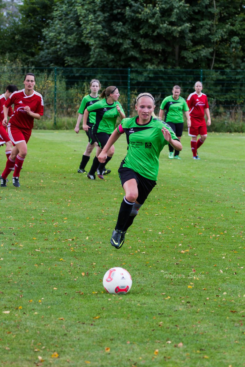 Bild 133 - Frauen SG Schmalfeld/Weddelbrook - Ratzeburger SV : Ergebnis: 1:7